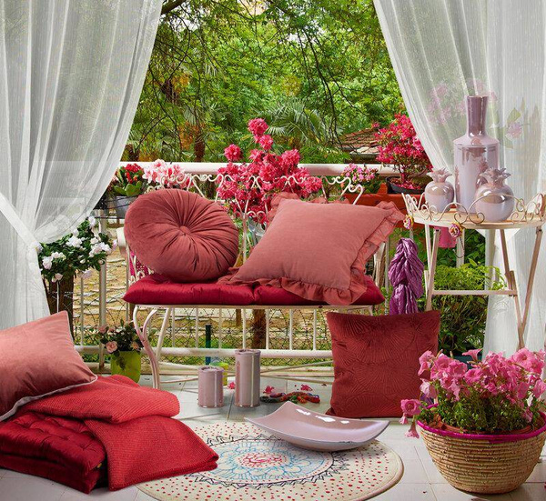 Zavjesa s nježnim prugama 140x250 cm bijela boja Pilar