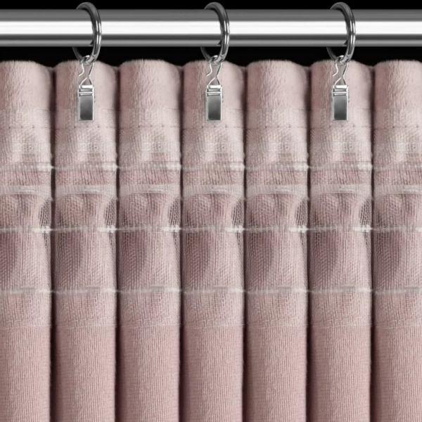 Ekskluzivna baršunasta zavjesa ukrašena 3D aplikacijom ruže 140x270 cm traka - ROSES Eva Minge