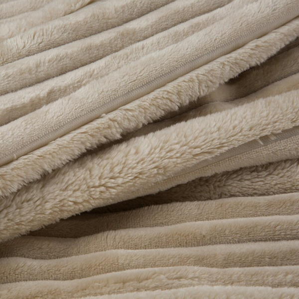 Flano deka 220x200 cm s 3D uzorkom NINA 