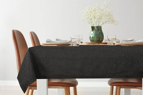 Crni stolnjak sa ukrasnim rubom i srebrnim koncem 145x350 Stella 1