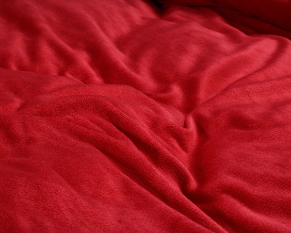 Baršunasta posteljina 200x220 mikroperkal Velvet Uni