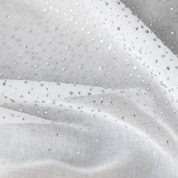 Bijela zavjesa ukrašena srebrnim kamenčićima na traci 400x145 cm bijela boja Nadine