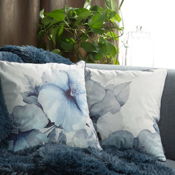 PREMIUM dvostrana jastučnica 45x45 od mekog baršuna s cvjetnim motivom i rubnim detaljima VELVET