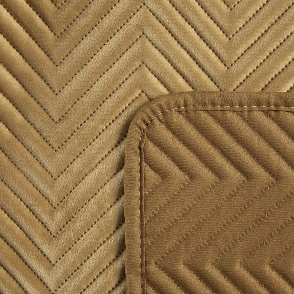 Prekrivač za krevet 170x210 prošiven metodom vrućeg prešanja u geometrijskom uzorku Sofia 