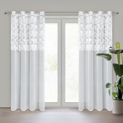 Bijela mrežasta zavjesa ukrašena cvijećem i malim 3D perlicama, 140x250 cm- JASMIN 3 Eva Minge