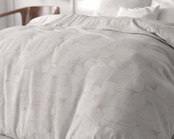 Set posteljine 140x200/220 od mikrovlakana sa čistim printom, nije potrebno glačanje