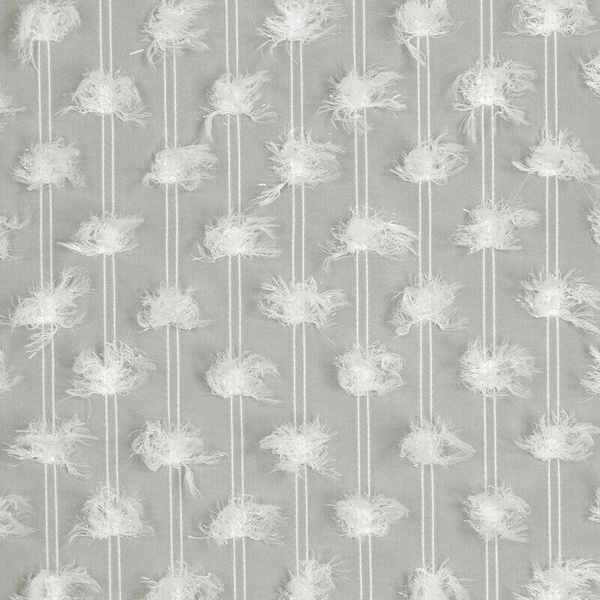 EVA MINGE gotova zavjesa 135x250 od šifonske tkanine ukrašena pomponima s dodatkom sjajnog konca AURELIA 