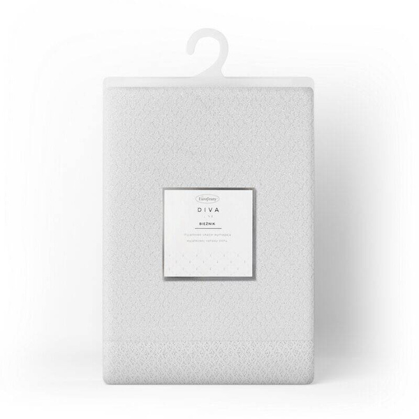 Nadstolnjak 40x200 ukrašen srebrnim sjajnim koncem u geometrijskom uzorku s elegantnom trakom Jowita