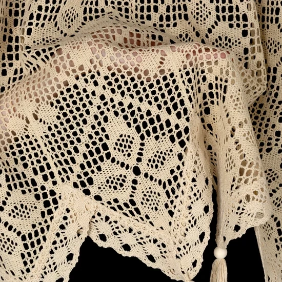 Ažurna kuhinjska zavjesa 150x60 u boho stilu s ukrasnim resicama MARTHA 