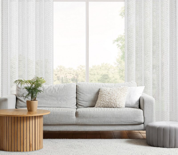 Bijela mrežasta zavjesa s moher koncem, 140x250 cm - KLOE