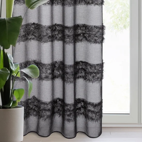 Zavjesa 140x250 od gaze ukrašena moher koncem Margaret 3