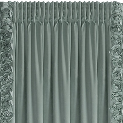 Ekskluzivna baršunasta zavjesa ukrašena 3D aplikacijom ruže 140x270 cm traka - ROSES Eva Minge