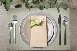 Set od 4 podmetači za stol sa sjajnim koncem 30x40 Glamo