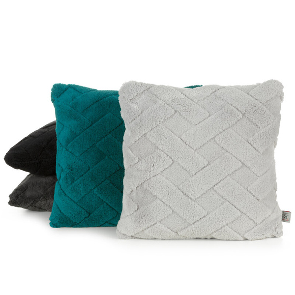 Jastučnica 45x45 cm srebrna od mekog pliša ukrašena reljefnim uzorkom CARO 