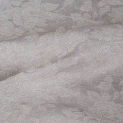 Stolnjak s motivom cvijeća izvezenim srebrnim koncem 160x240 Ines 6