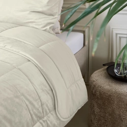 Cjelogodišnji baršunasti poplun u krem boji 240x200 300 GSM