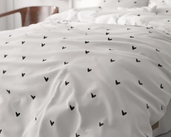 Set posteljine 240x220 od mikrovlakana sa čistim printom, nije potrebno glačanje