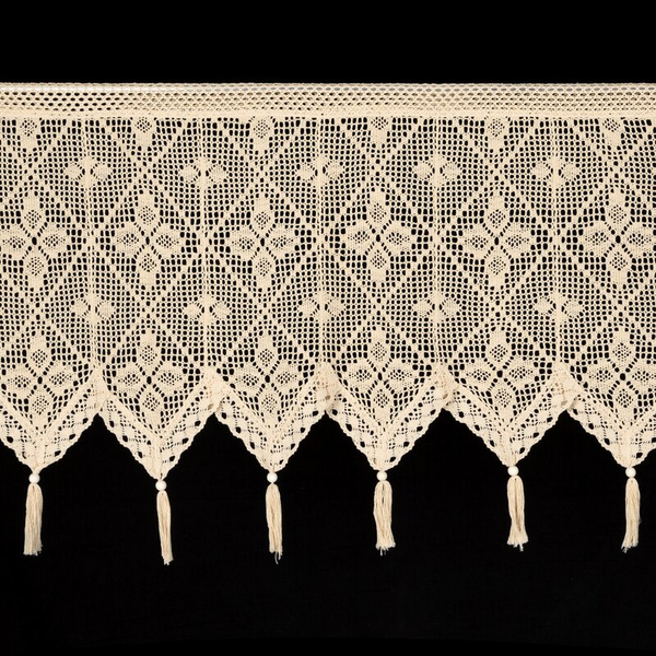Ažurna kuhinjska zavjesa 150x60 u boho stilu s ukrasnim resicama MARTHA 