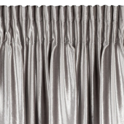Srebrna zavjesa od sjajnog baršuna 140x270 cm traka - CAMERON