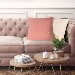 Jednobojna jastučnica od tkanine sa dodatkom lana, obrubljena zlatnim koncem 45x45 Len 4