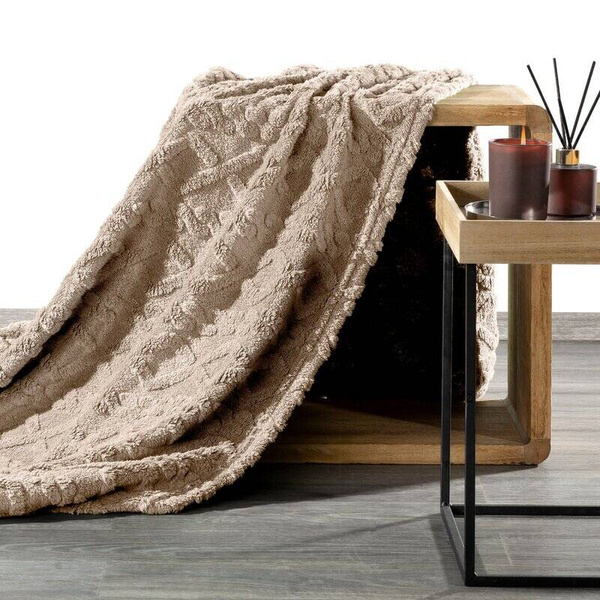 Deka bijela s ukrasnom pletenicom 150x200