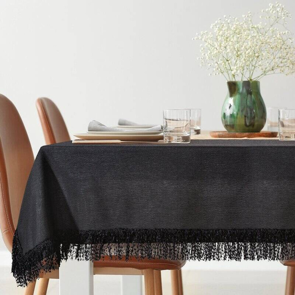 PREMIUM stolnjak 140x260 ukrašen lepršavim resama Jasper