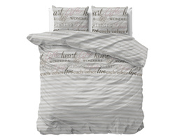 Set posteljine 240x220 od mikrovlakana sa čistim printom, nije potrebno glačanje