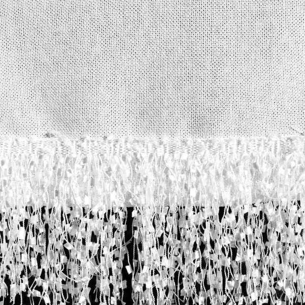 PREMIUM stolnjak 140x280 ukrašen lepršavim resama Jasper