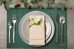 Set od 4 podmetači za stol sa sjajnim koncem 30x40 Glamo