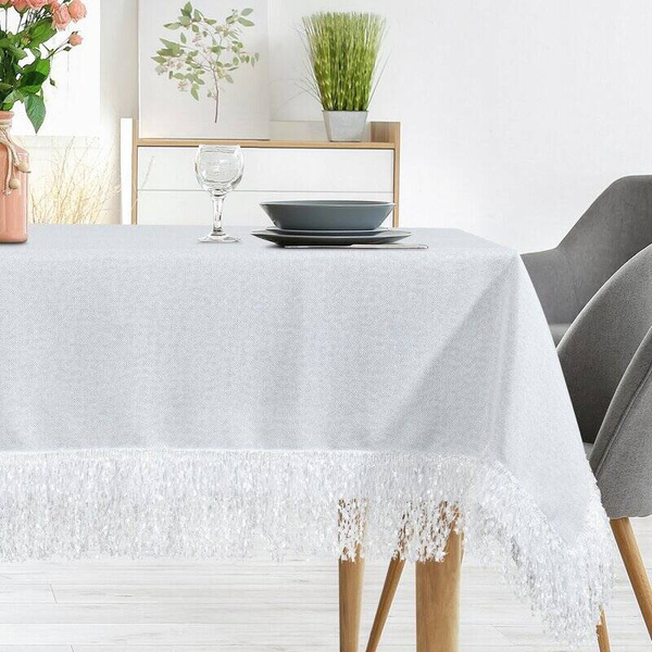 PREMIUM stolnjak 140x280 ukrašen lepršavim resama Jasper