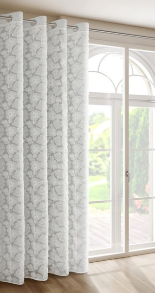 Bijela mrežasta zavjesa ukrašena cvijećem i malim 3D perlicama, 140x250 cm- JASMIN Eva Minge