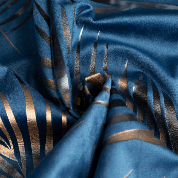 Tamnoplava zavjesa od mekog baršuna sa sjajnim printom palminog lišća 140x250 Gloria 