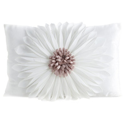 Baršunasta jastučnica 30x50 cm ukrašena velikim 3D cvijetom FLORES 3