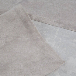 Stolnjak s motivom cvijeća izvezenim srebrnim koncem 160x260 Ines 6