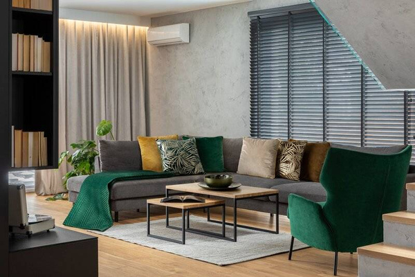 Prekrivač za krevet 220x240 prošiven metodom vrućeg prešanja u geometrijskom uzorku Sofia