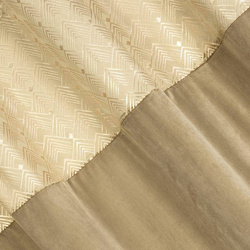 Baršunasta zavjesa s ukrasnom trakom i svijetlozlatnim geometrijskim printom na gornjem dijelu 140x250 Elen