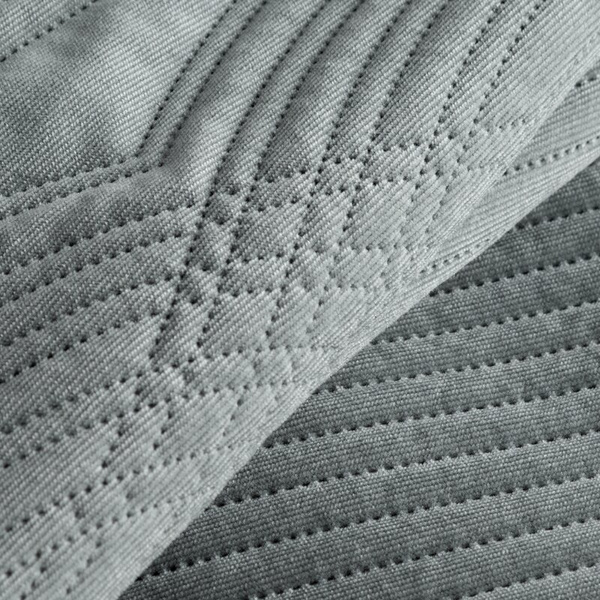 Prekrivač od ​​baršuna 170x210 cm, prošiven vrućim prešanjem s geometrijskim uzorkom - VELVET2