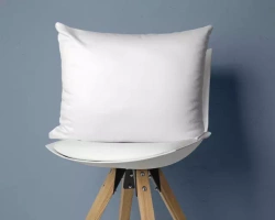 Set od 2 bijele satenske jastučnice glat 60x70