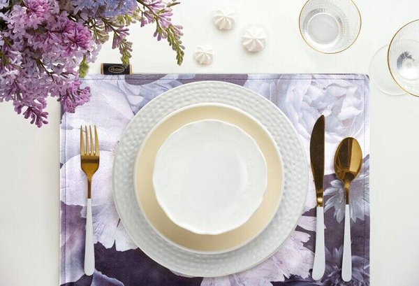 Set od 4 dvostrana podmetača 30x40 ukrašena cvijećem VELVET 7