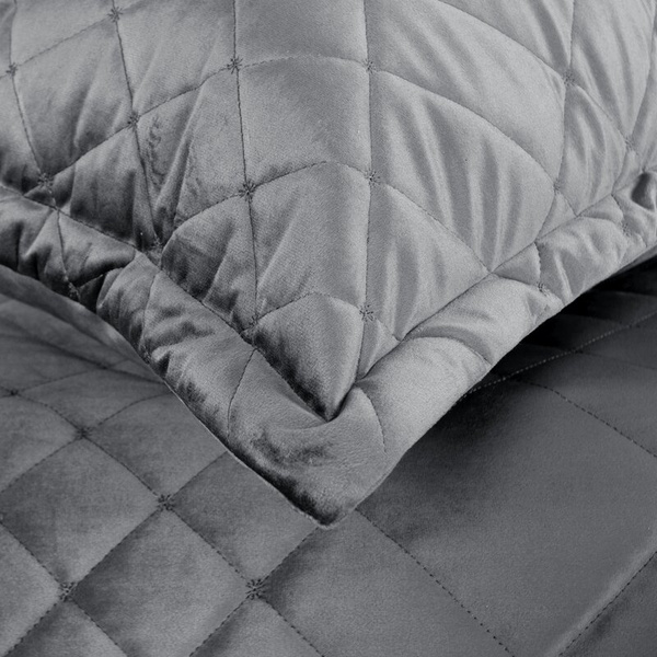 Baršunasti prekrivač za krevet 240x220 cm s geometrijskim šavovima RIA 6