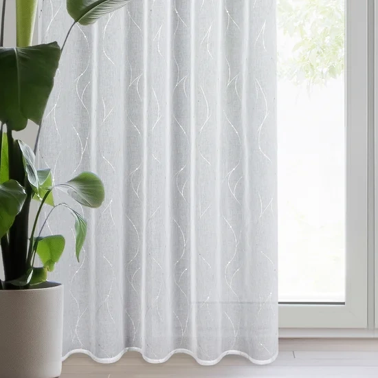 Zavjesa 140x270 od etamina ukrašen suptilnim srebrnim uzorkom Arlena