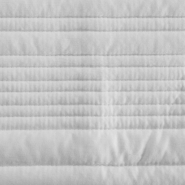 PREMIUM mat prekrivač 170x210 prošiven tradicionalnom metodom Tara
