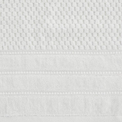 Pahuljasti ručnik 50x90 cm s reljefnom kariranom teksturom i baršunastim rubom, 500 g/m2 Adore