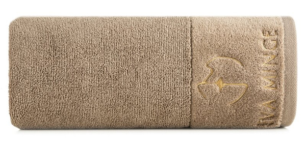 EVA MINGE GAJA ručnik 70x140 od pamučnog frotira s baršunastim rubom i vezom s logom kolekcije, 550 g/m2