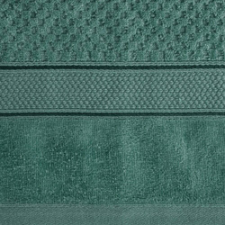 Pahuljasti ručnik s reljefnim karo uzorkom i rubom od velura 500 g/m2 Jessi (07) 70 X 140 cm tamnozeleni