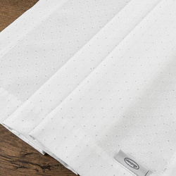 Stolnjak 85x85 ukrašen srebrnim sjajnim koncem s elegantnom trakom Eliza