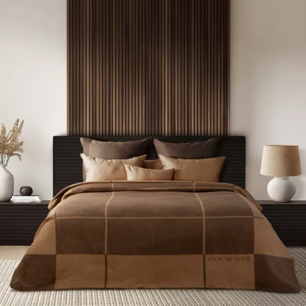 Pamučno-akrilna topla deka 220x240 cm s geometrijskim printom ELEGANTE Eva Minge